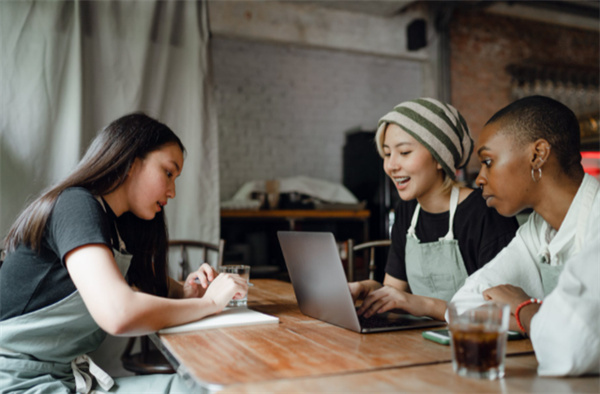 成都商務簽證翻譯公司